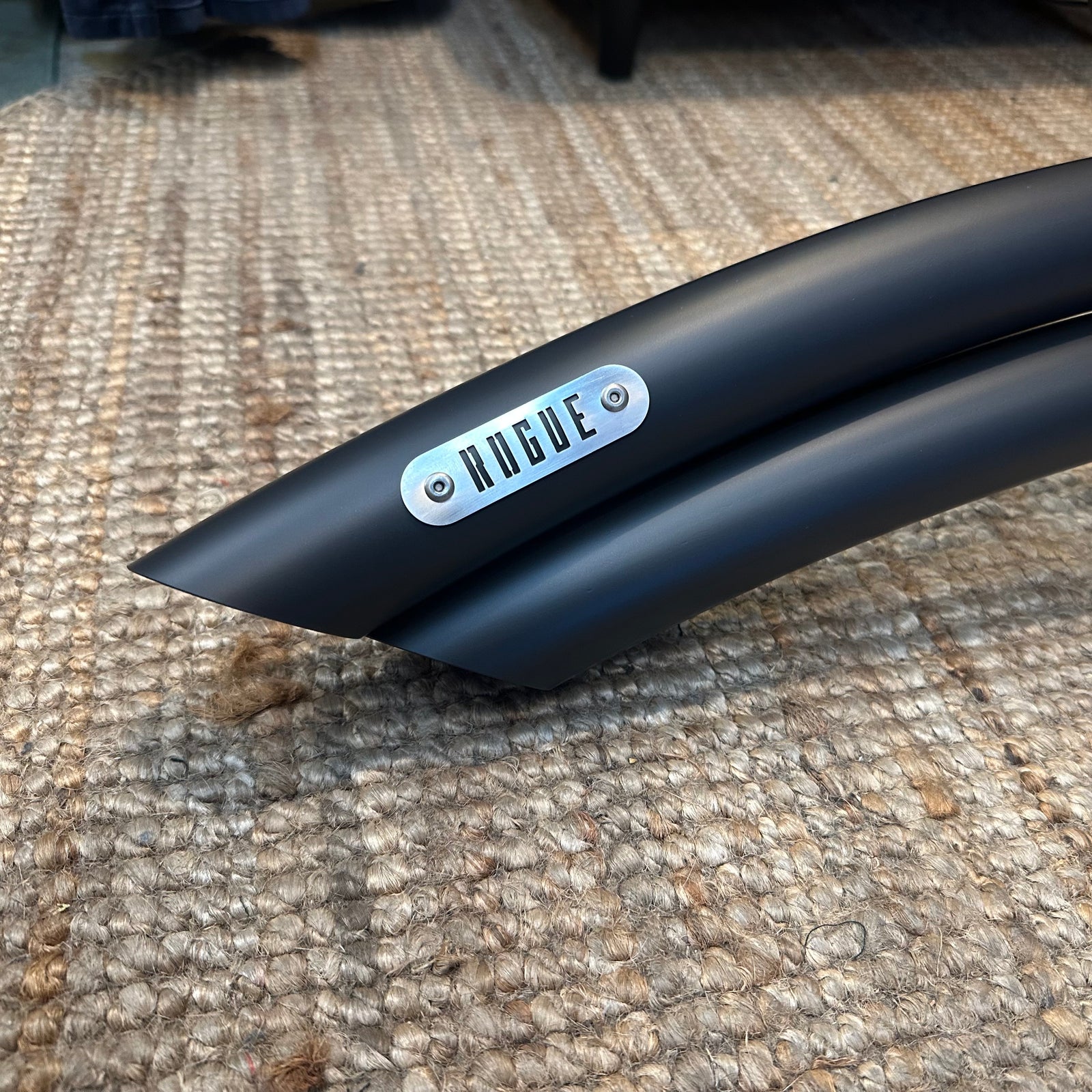 Black radius exhaust