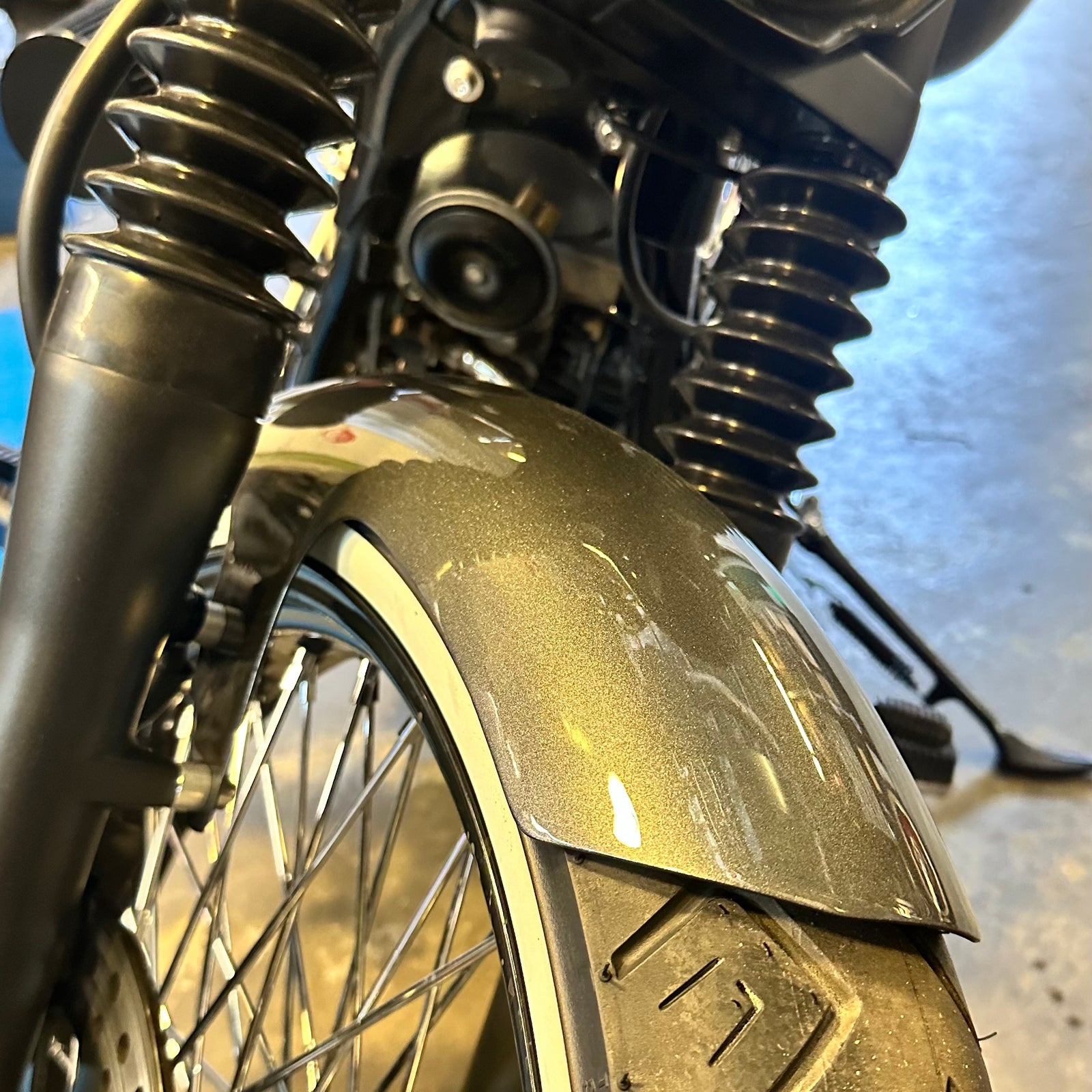 Yamaha XVS 650 21” breakout fender