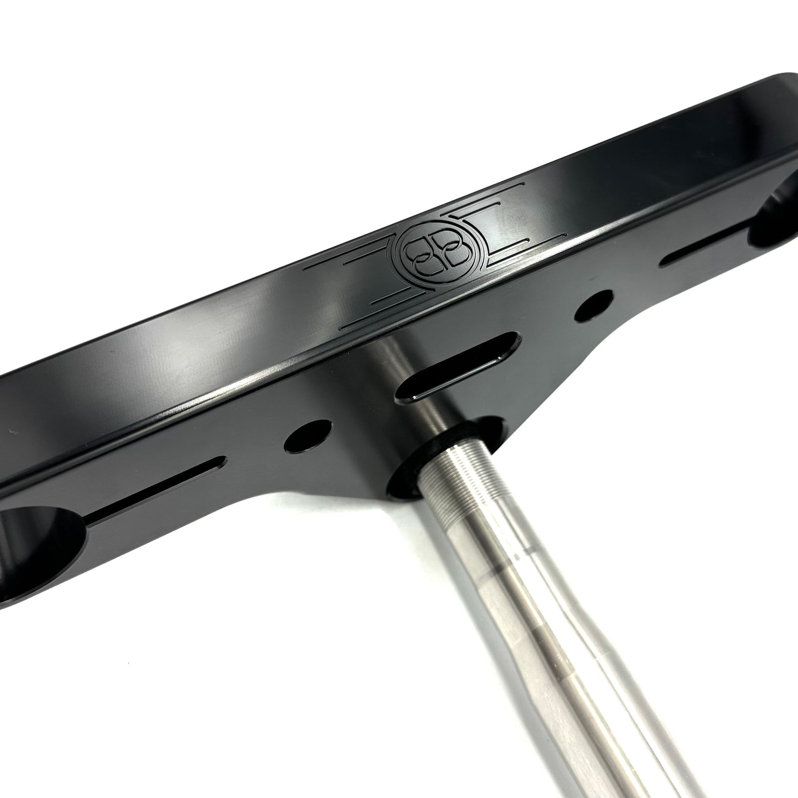 Yamaha XVS650 V-Star raked triple clamps