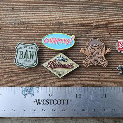 CRS RED/BEIGE Pin