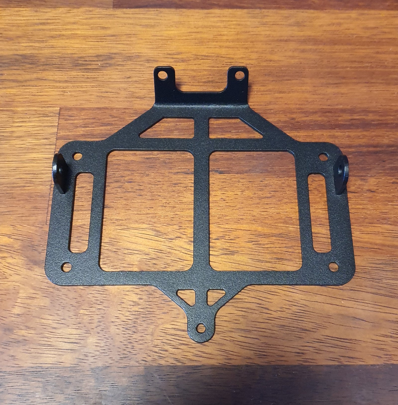 Universal tail tidy