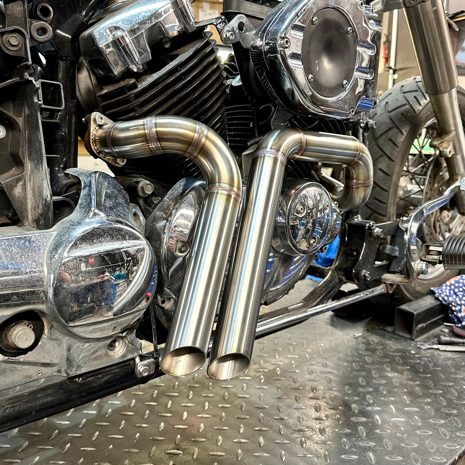 Yamaha XVS650 V-star - Stainless Exhaust "Short Bob” HyperCharger