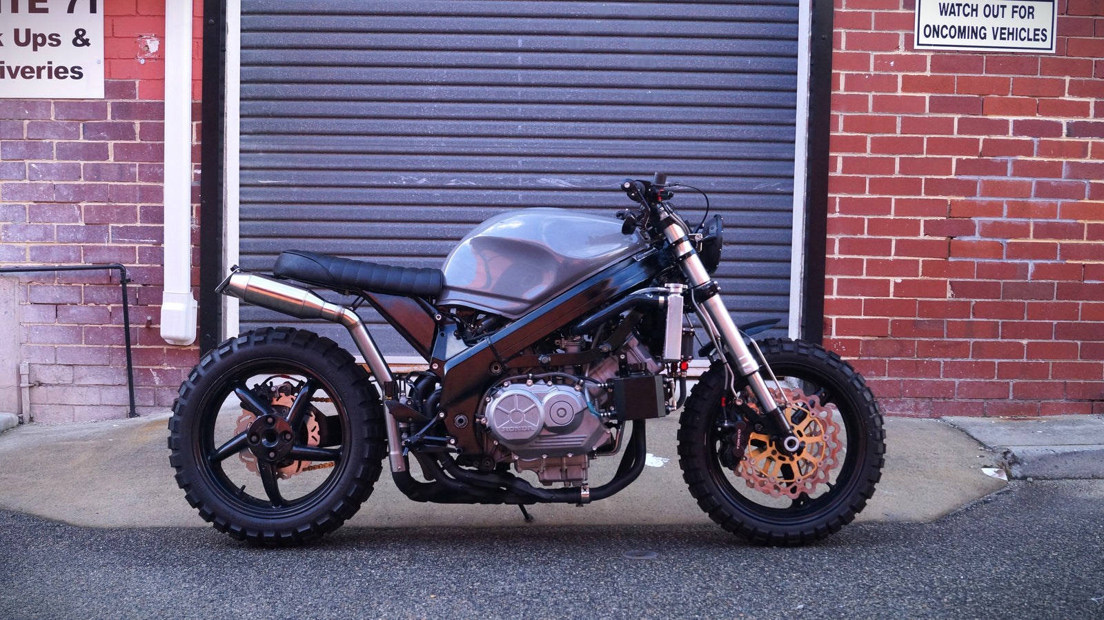 Honda VFR750 cafe racer street fighter custom rogue motorcycles perth