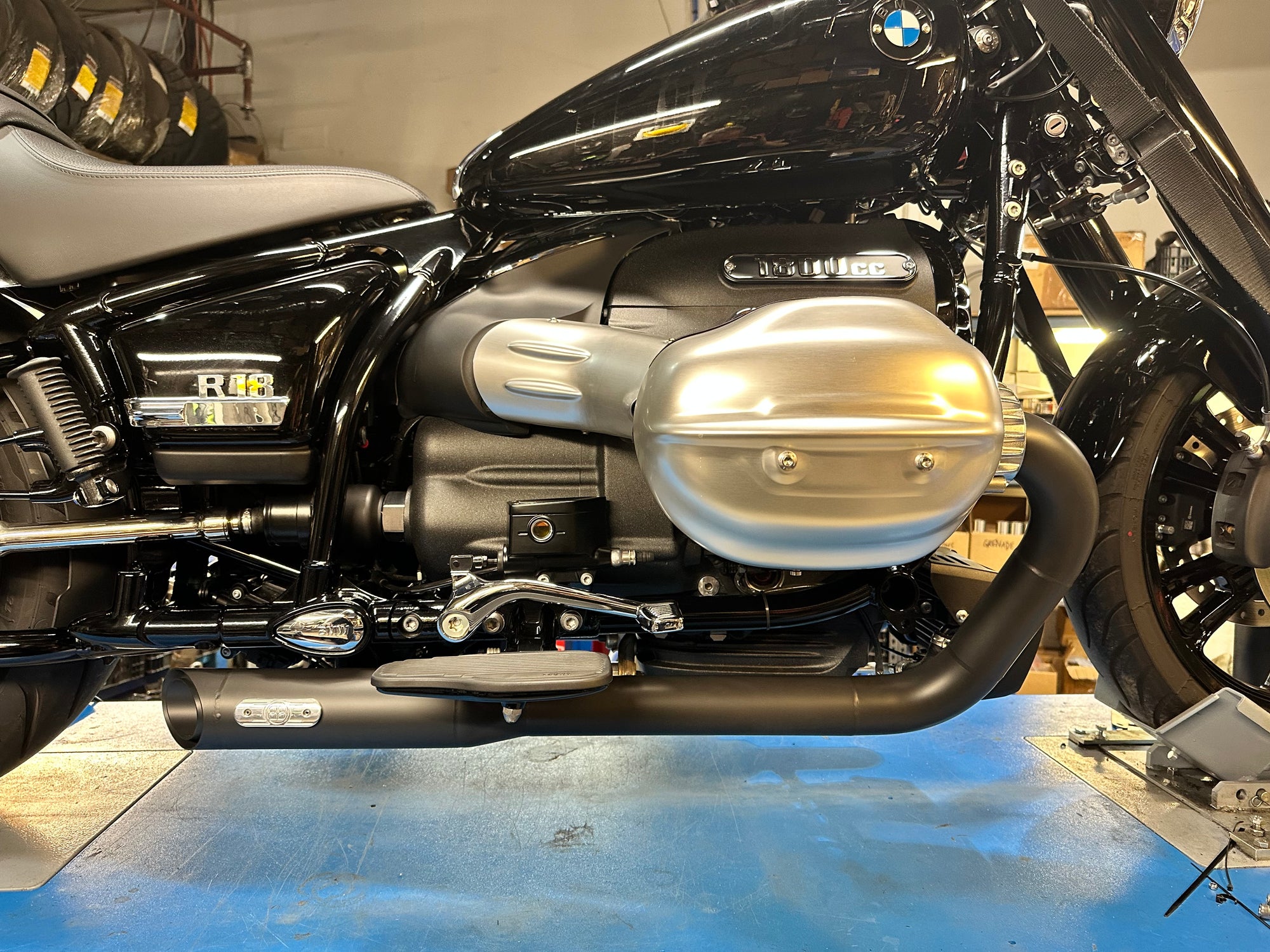 BMW R18 full exhaust system