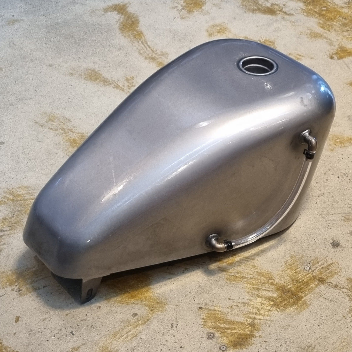 XVS650 V-Star Peanut XL Sportster Style tank
