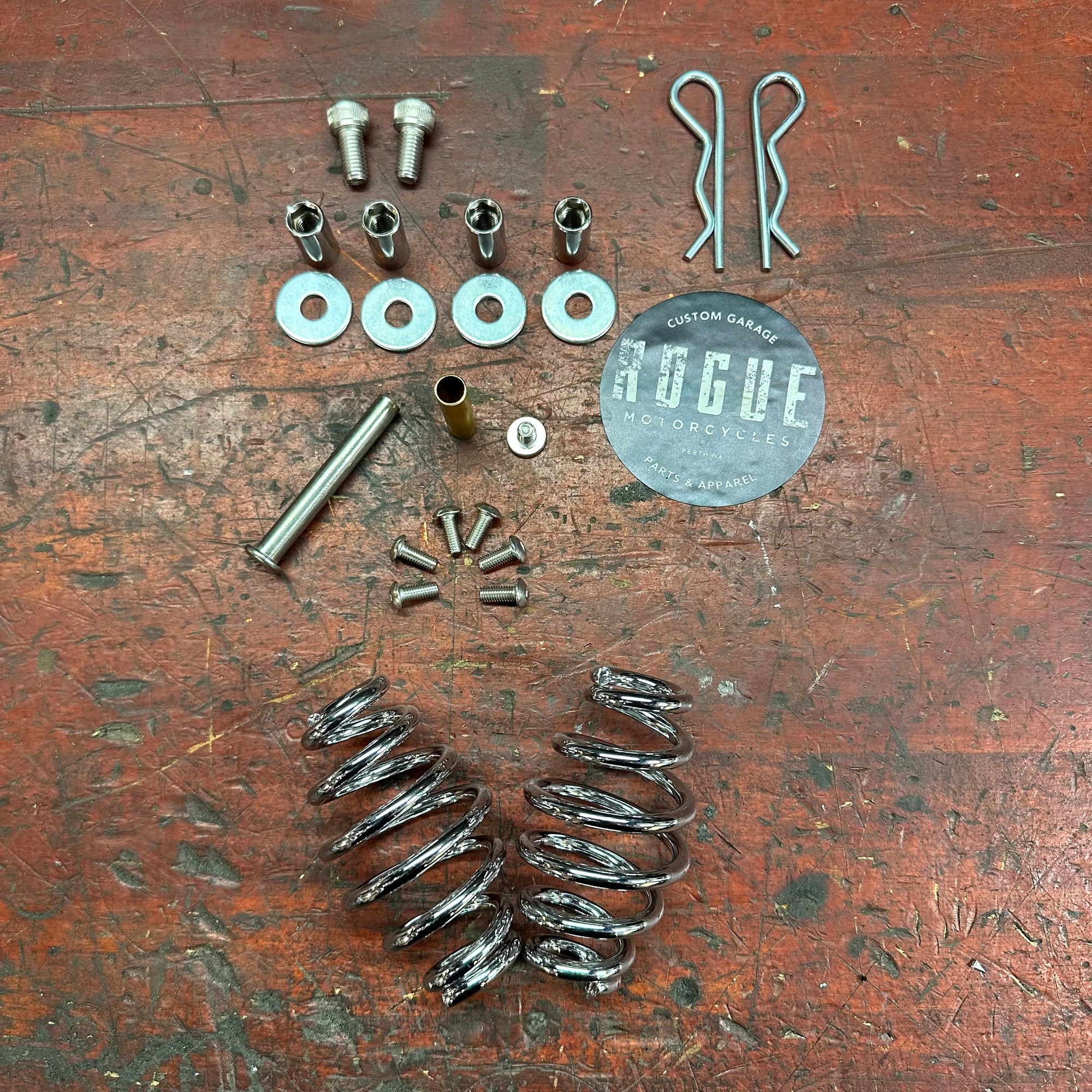 BMW R18 sprung bobber seat kit