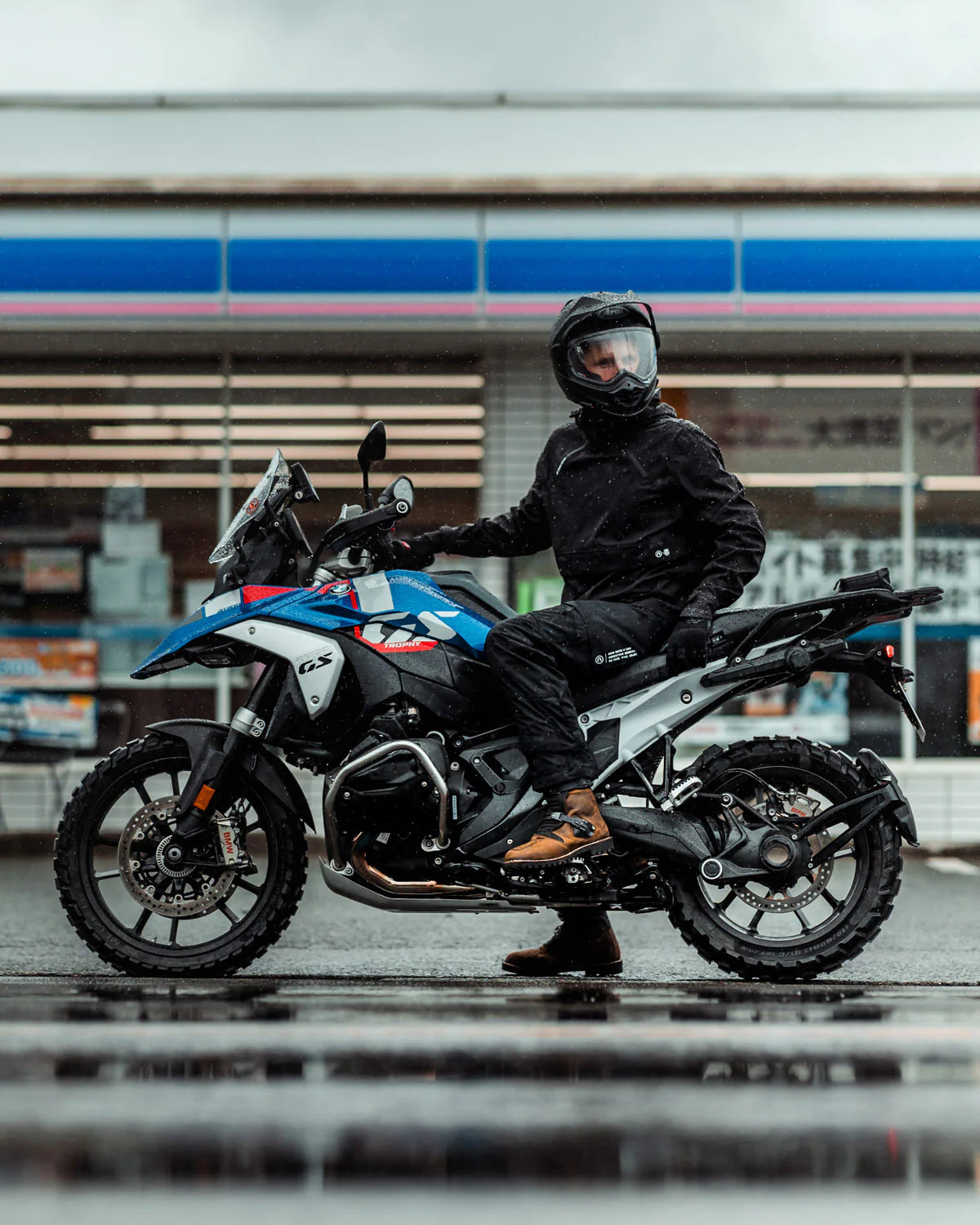 AKIN MOTO GORM ANORAK - BLACK