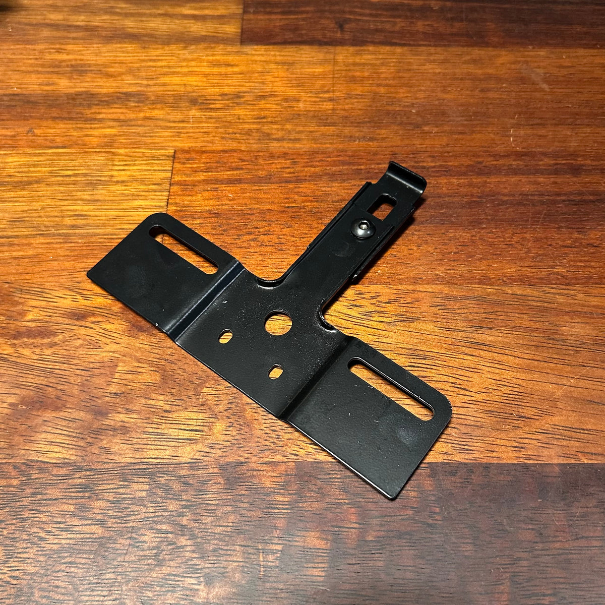Adjustable license plate holder