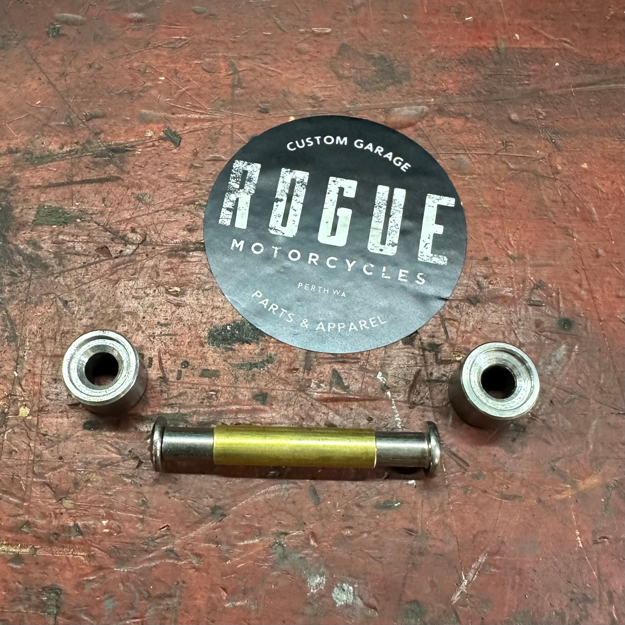 BMW R18 sprung bobber seat kit