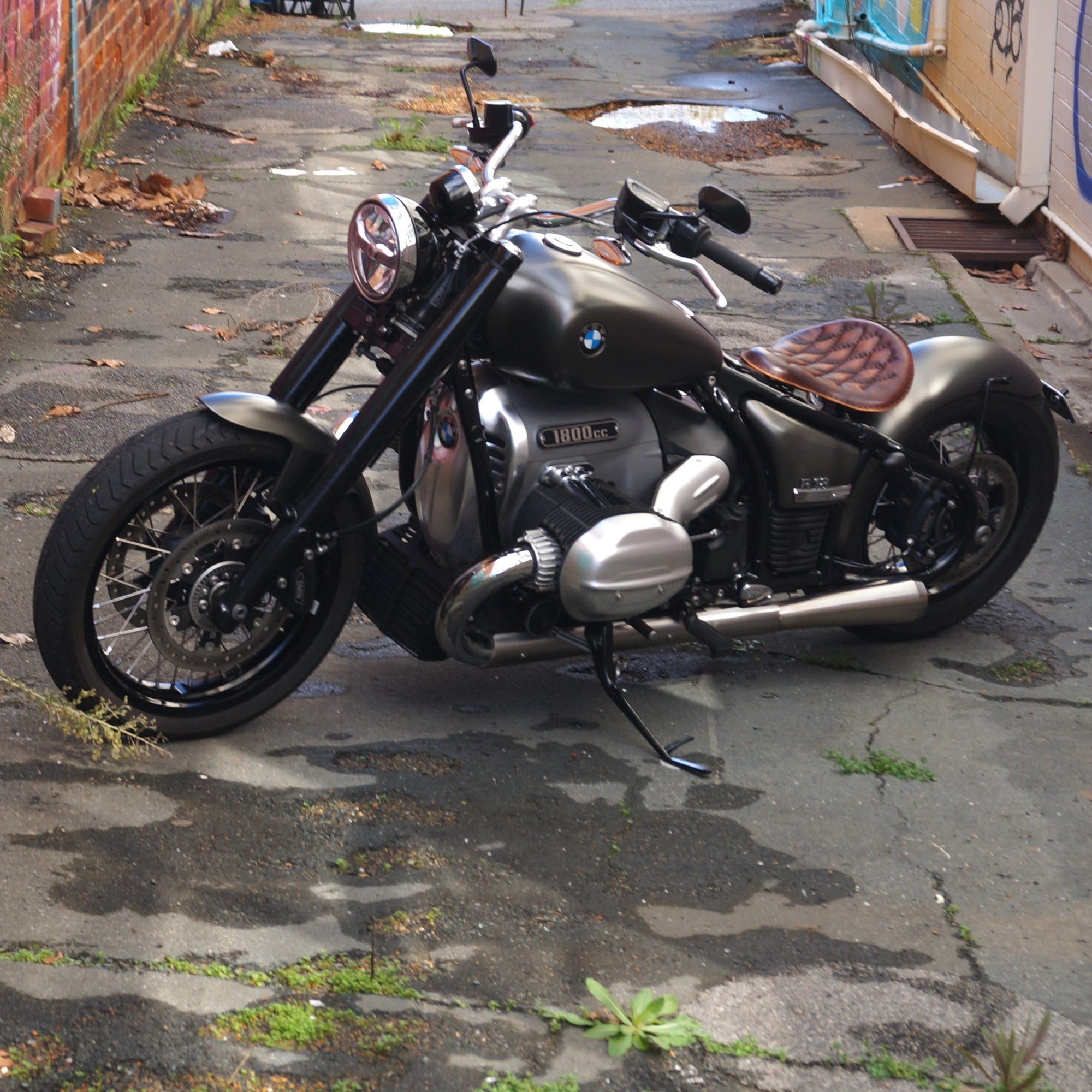 Bmw r18 bobber rogue
