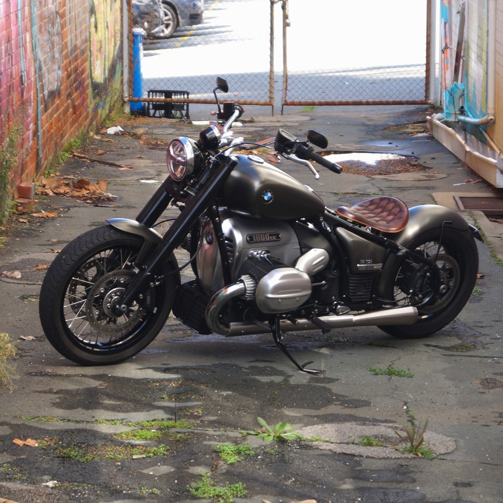 Bmw r18 bobber rogue
