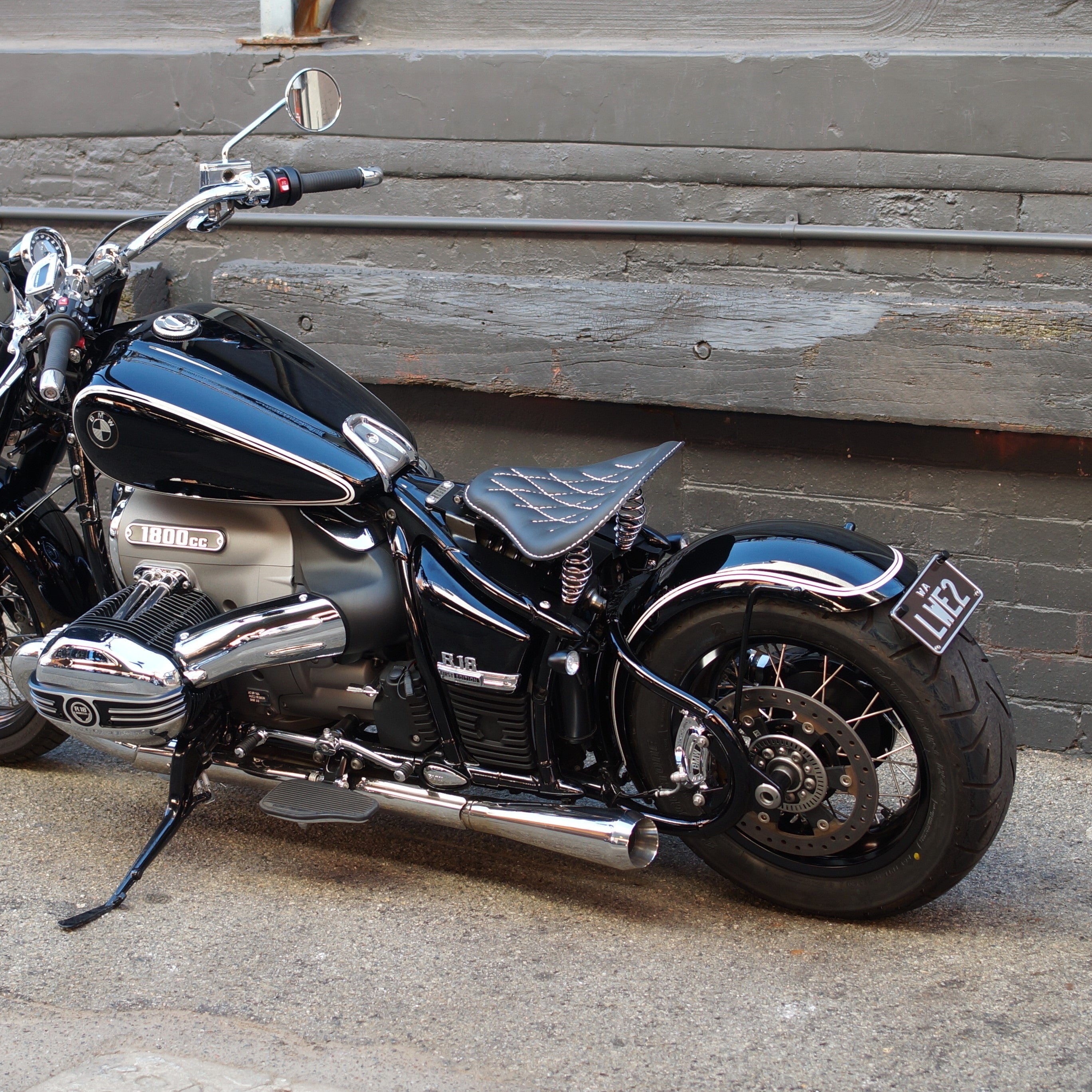 Home / All Products / BMW R18 sprung bobber seat kit