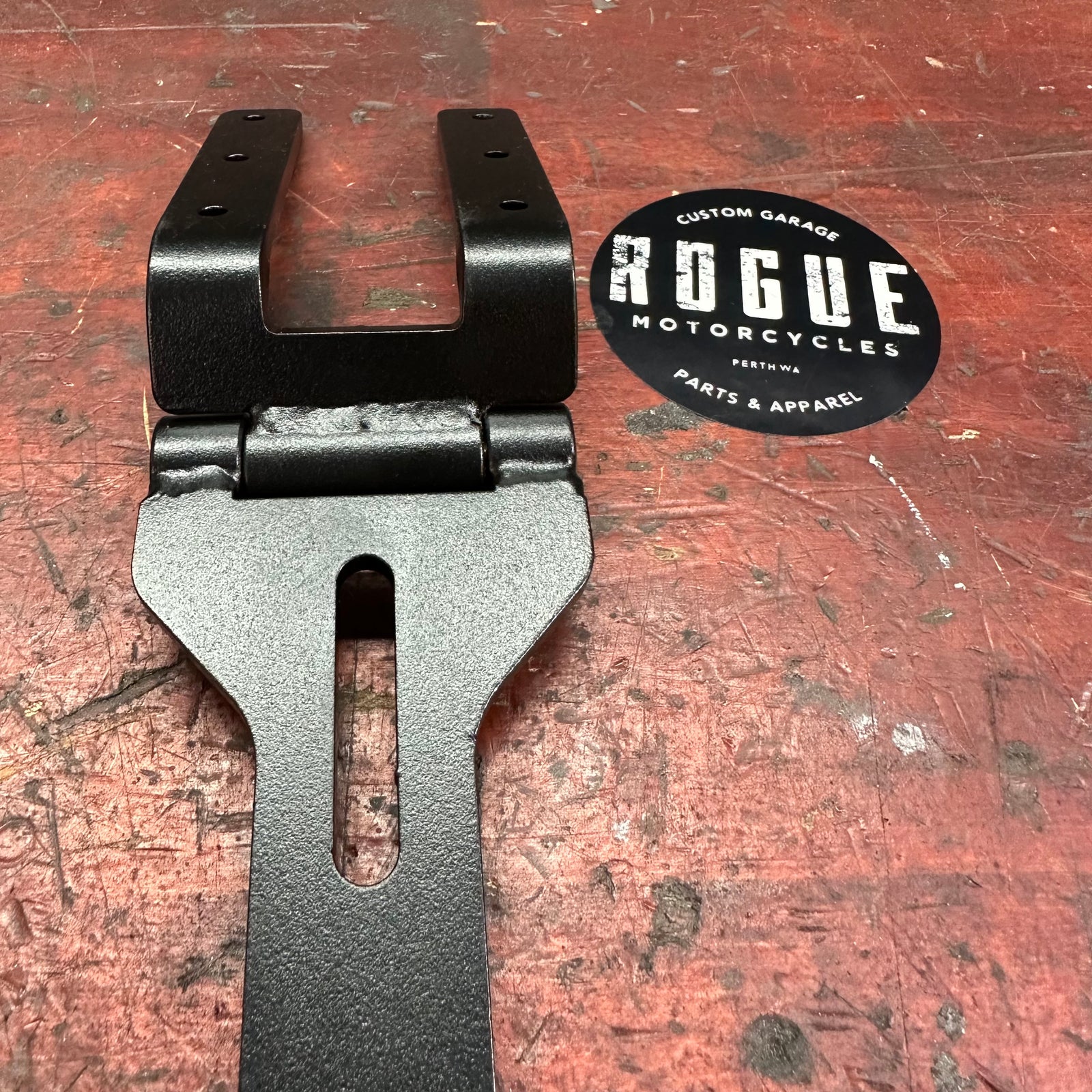 BMW R18 sprung bobber seat kit