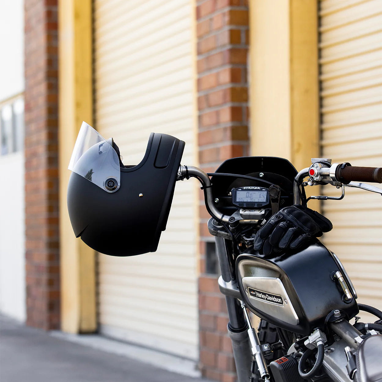 GRINGO SV 06 HELMET - FLAT BLACK