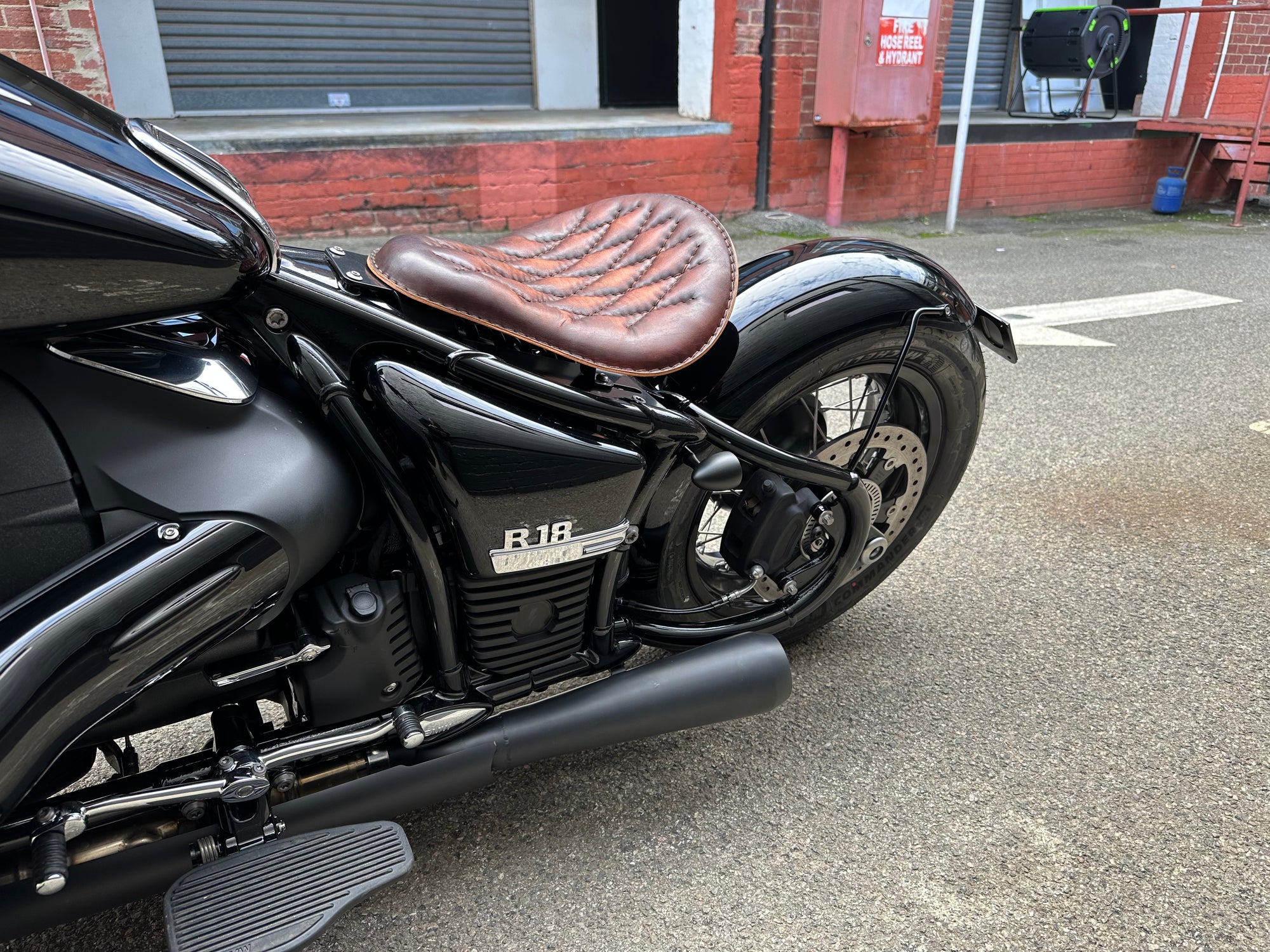 BMW R18 custom exhaust