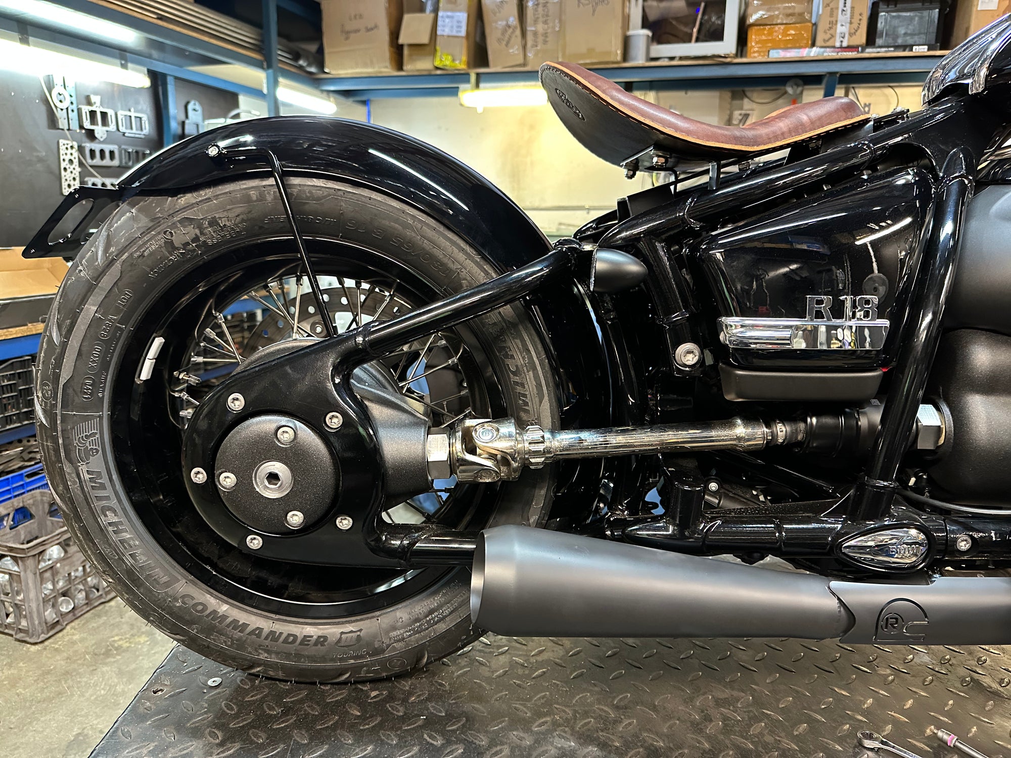BMW R18 custom exhaust