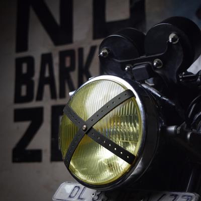 HEADLIGHT X - PERFORATED CLASSIC BLACK