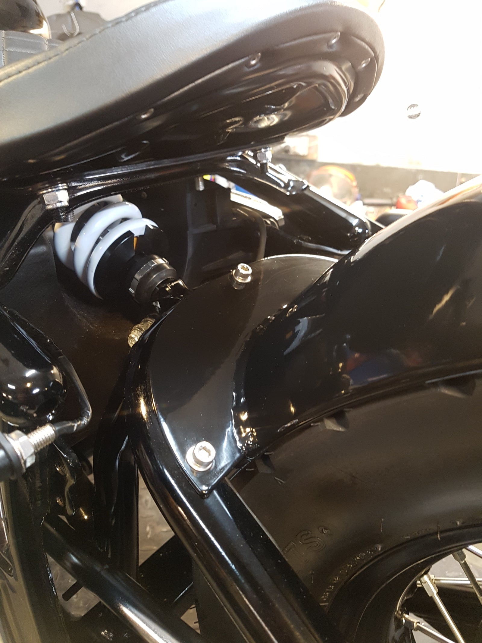 yamaha xvs650 bobber kit fender mudguard biltwell seat solo stainless headers exhaust rogue motorcycles wa western australia perth custom chopper v-star classic 