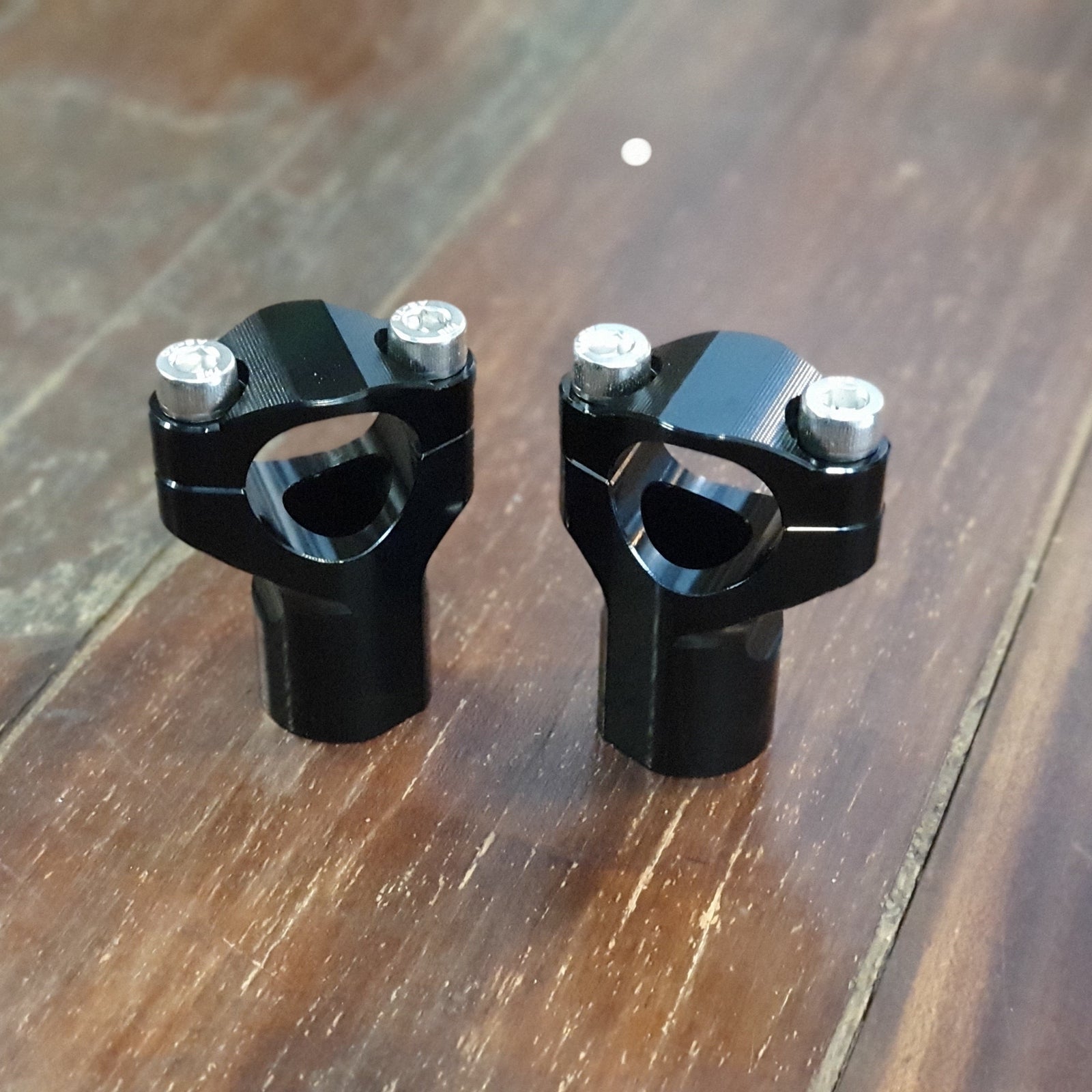 rogue motorcycles perth wa australia west mx risers 1 1/8" fat bar tapered bars handlebars aluminium anodised black cnc clamps 28.6mm