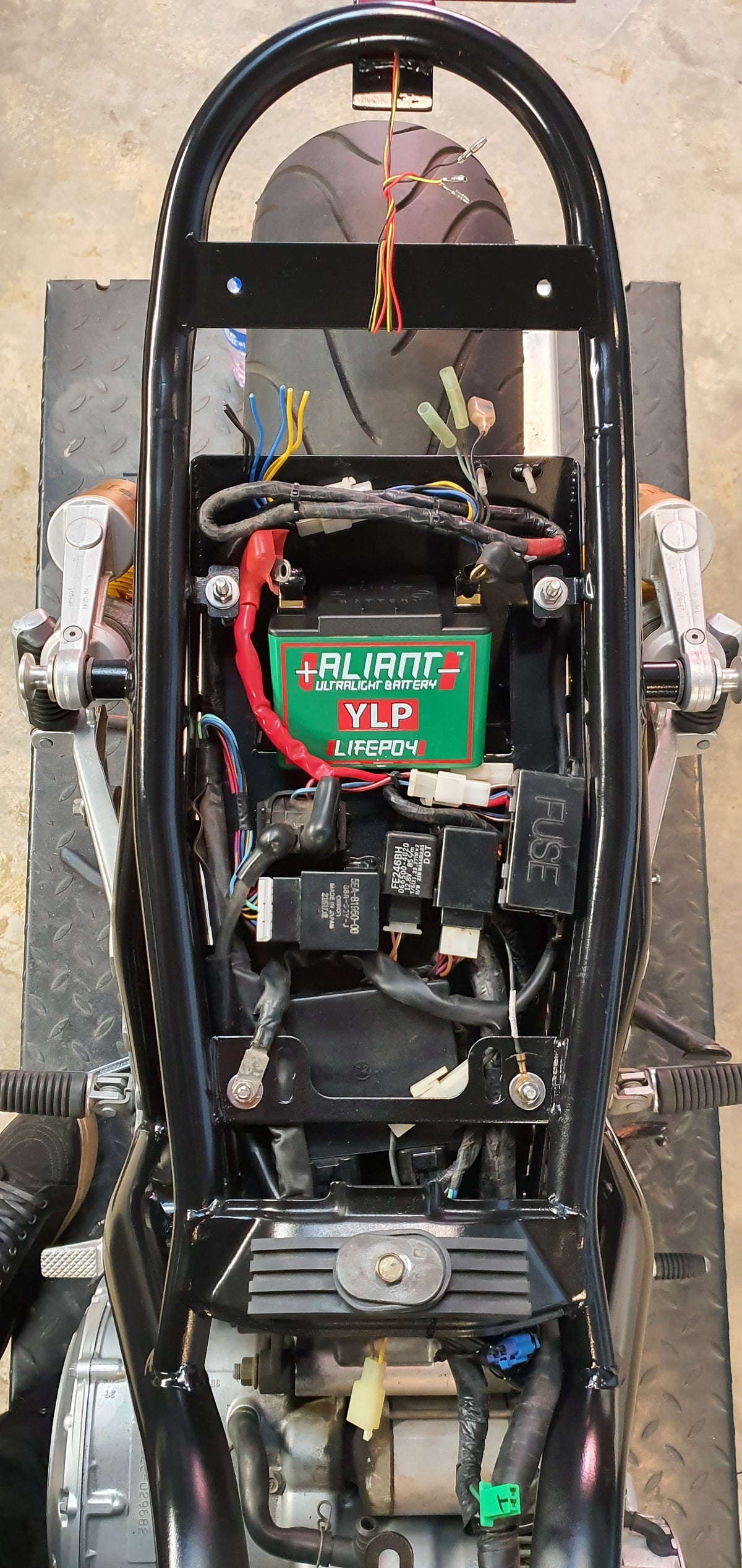 Yamaha XJR battery tray