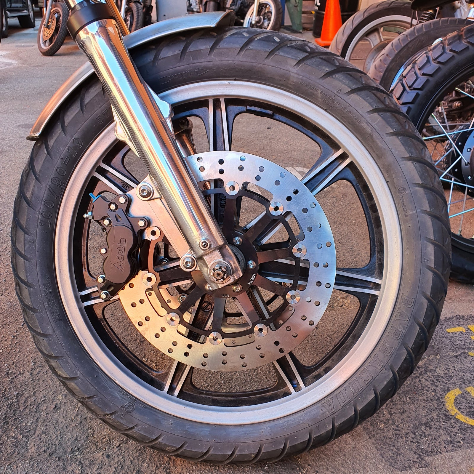 Rogue motorcycles perth australia Big brake kit oversize oversized brakes xs750 yamaha custom caliper calipers