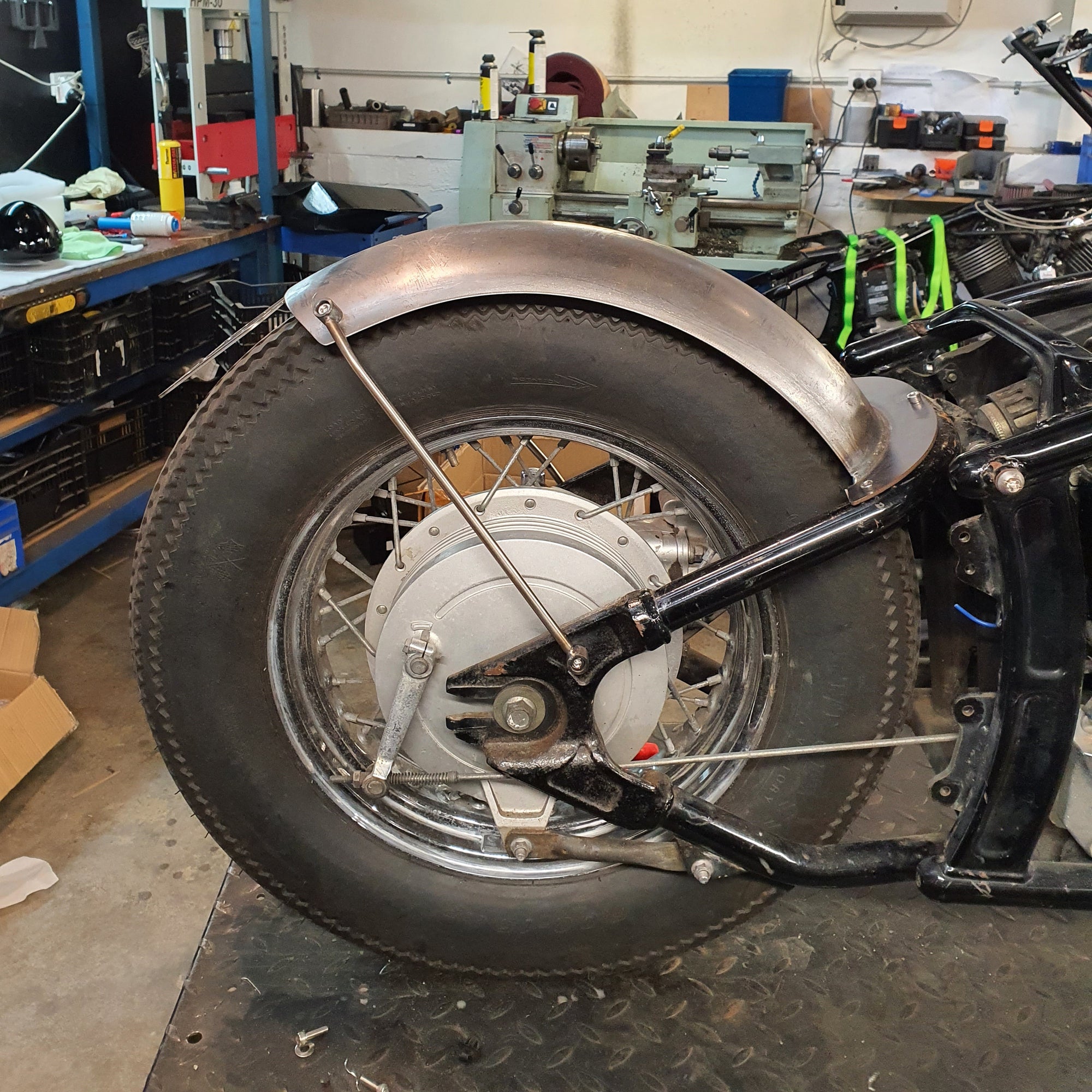 Xvs650 custom classic rogue motorcycles rear fender kit vstar v-star dragstar 1100 950 honda bobber license plate holder yamaha perth australia