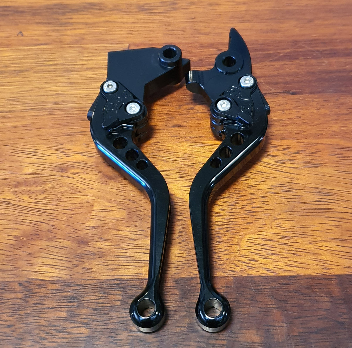 Rogue motorcycles levers cnc royal enfield interceptor continental west western australia cafe racer custom tracker bike 