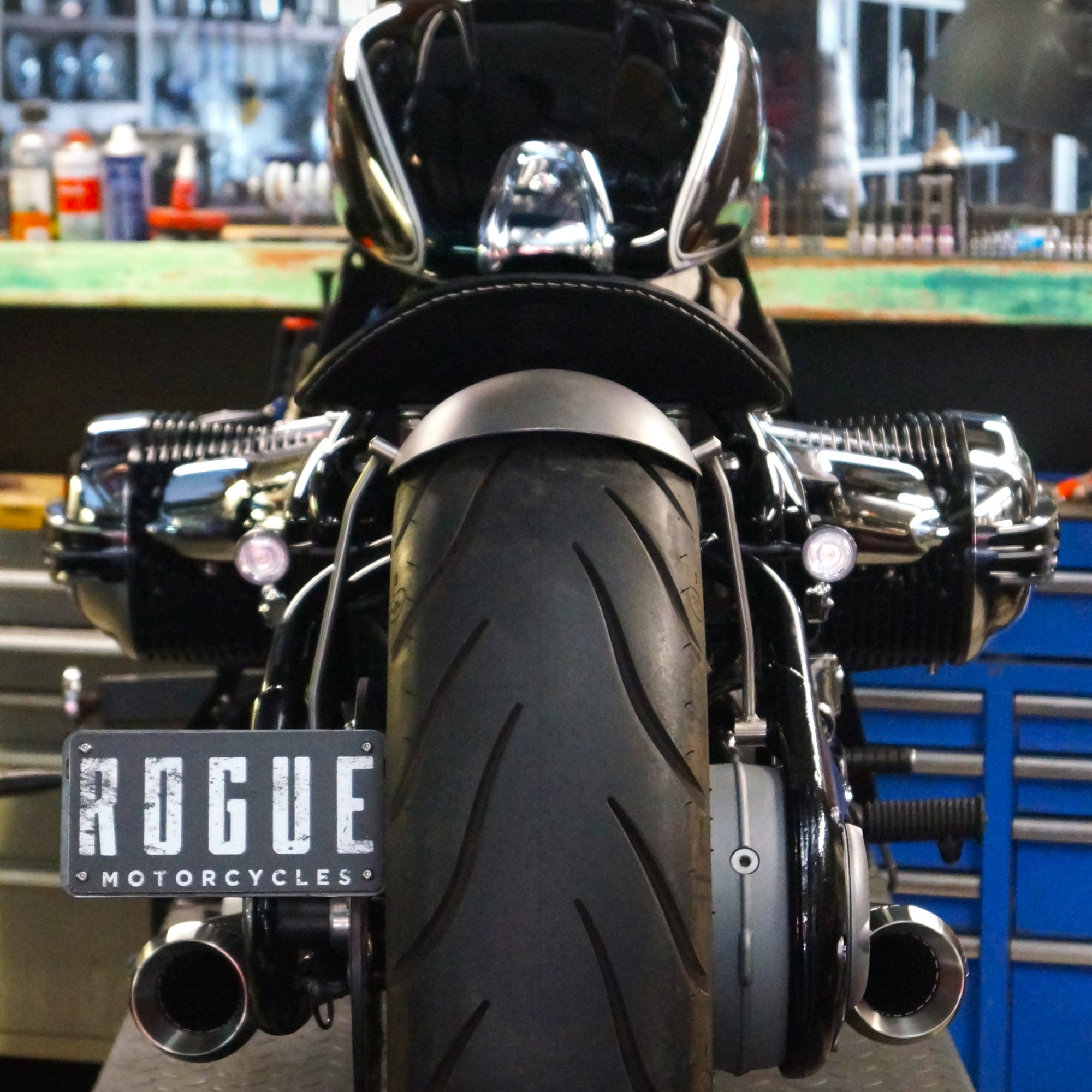Bmw r18 bobber rogue walzwerk wunderkind
