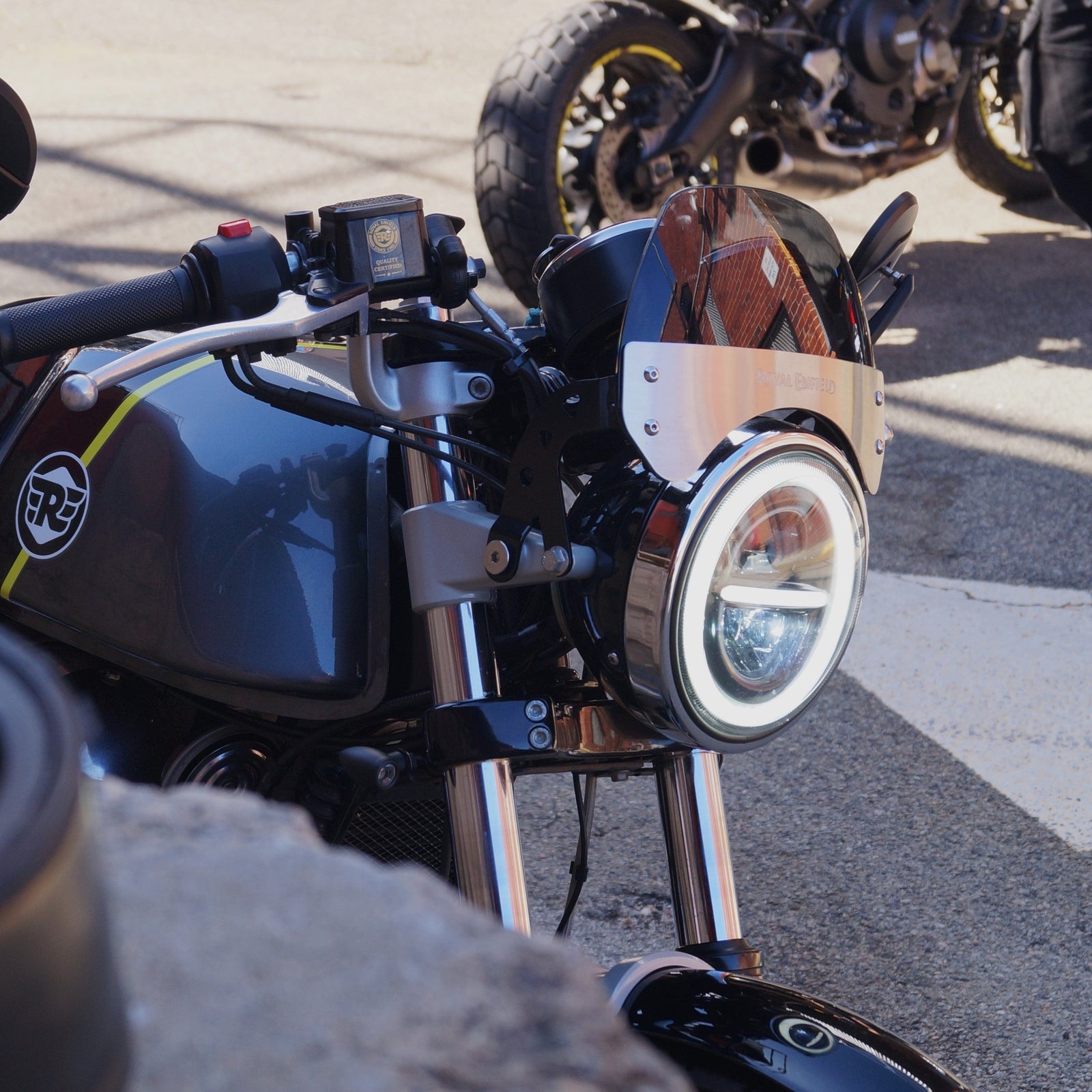 Rogue motorcycles 7" led headlight daytime daymaker h4 custom cafe racer tracker perth australia royal enfield 650
