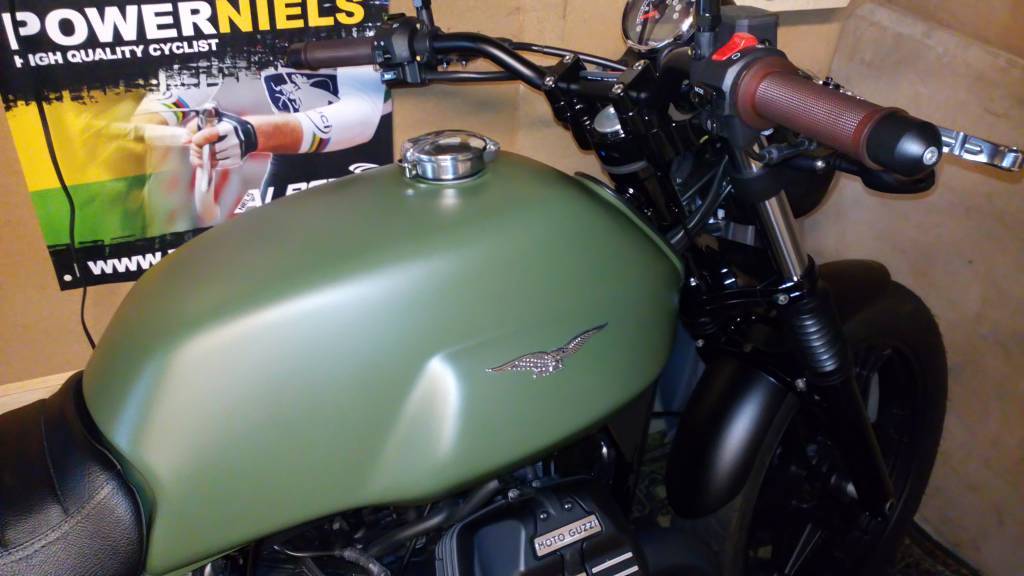 rogue motorcycles perth wa australia tank cap fuel monza flip up triumph harley davidsoncafe racer tracker brat