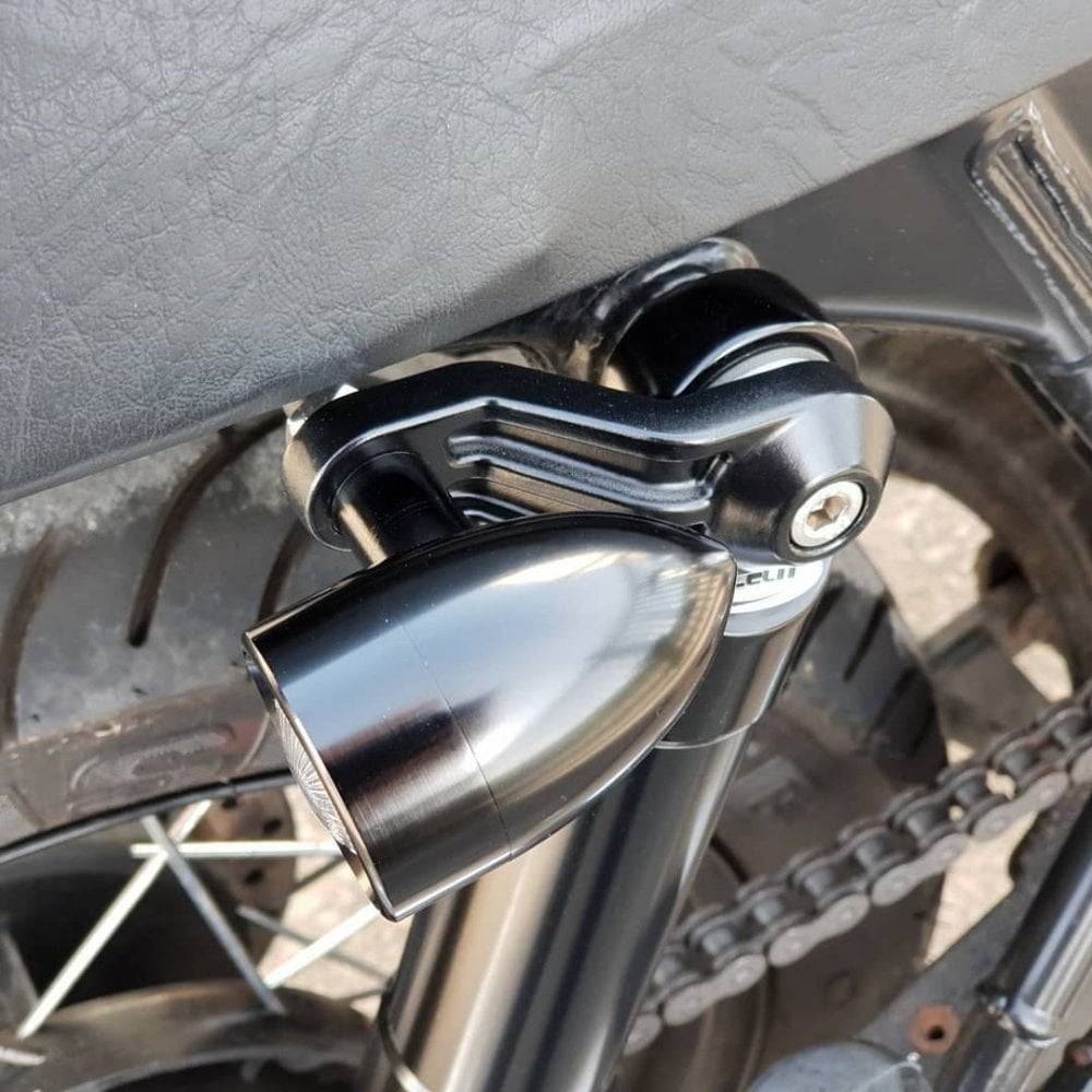 TRILINE INDICATOR/TURN SIGNAL RIBBED BRACKETS - TOP SHOCK MOUNT