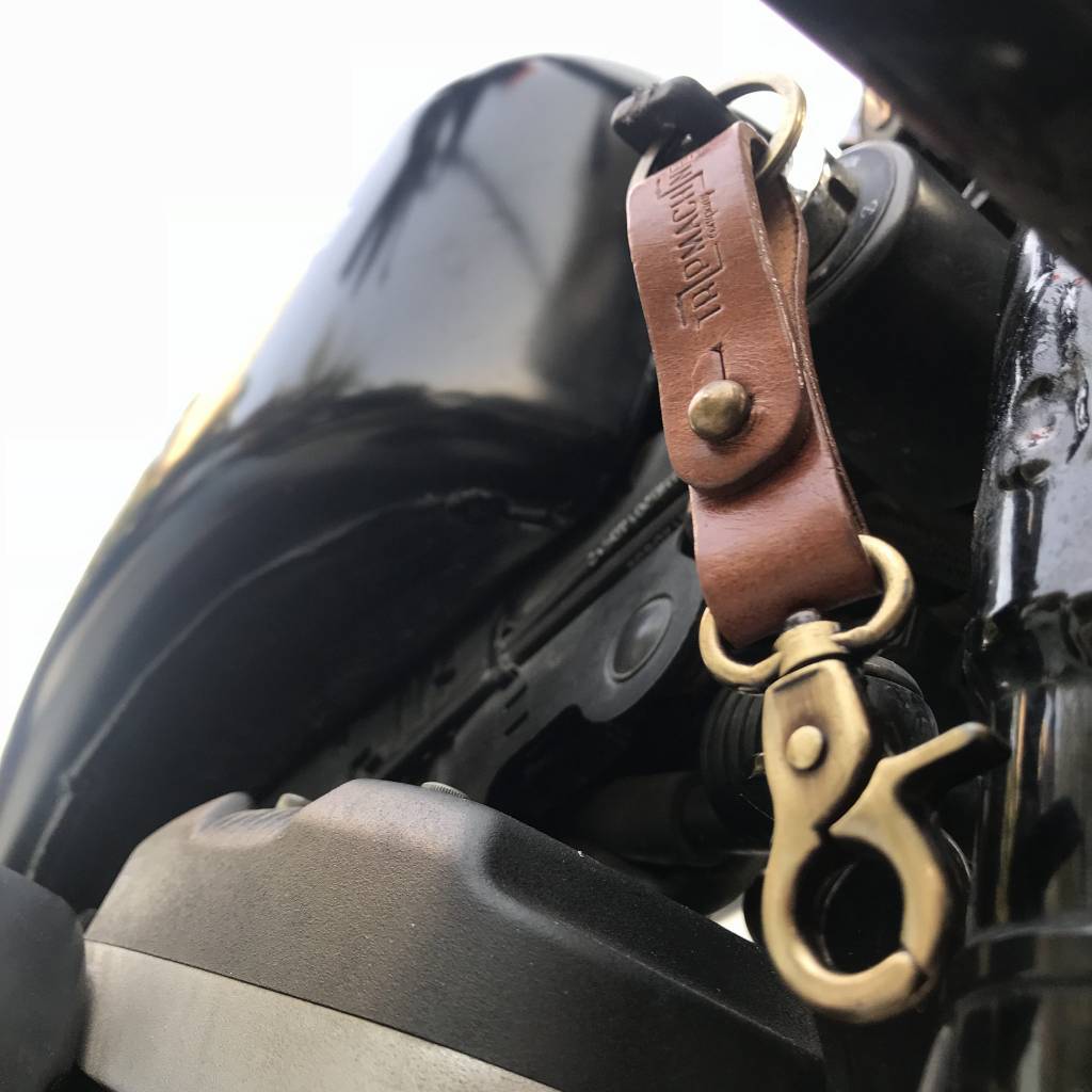 KEY FOB WITH ANTIQUE GOLD HARDWARE