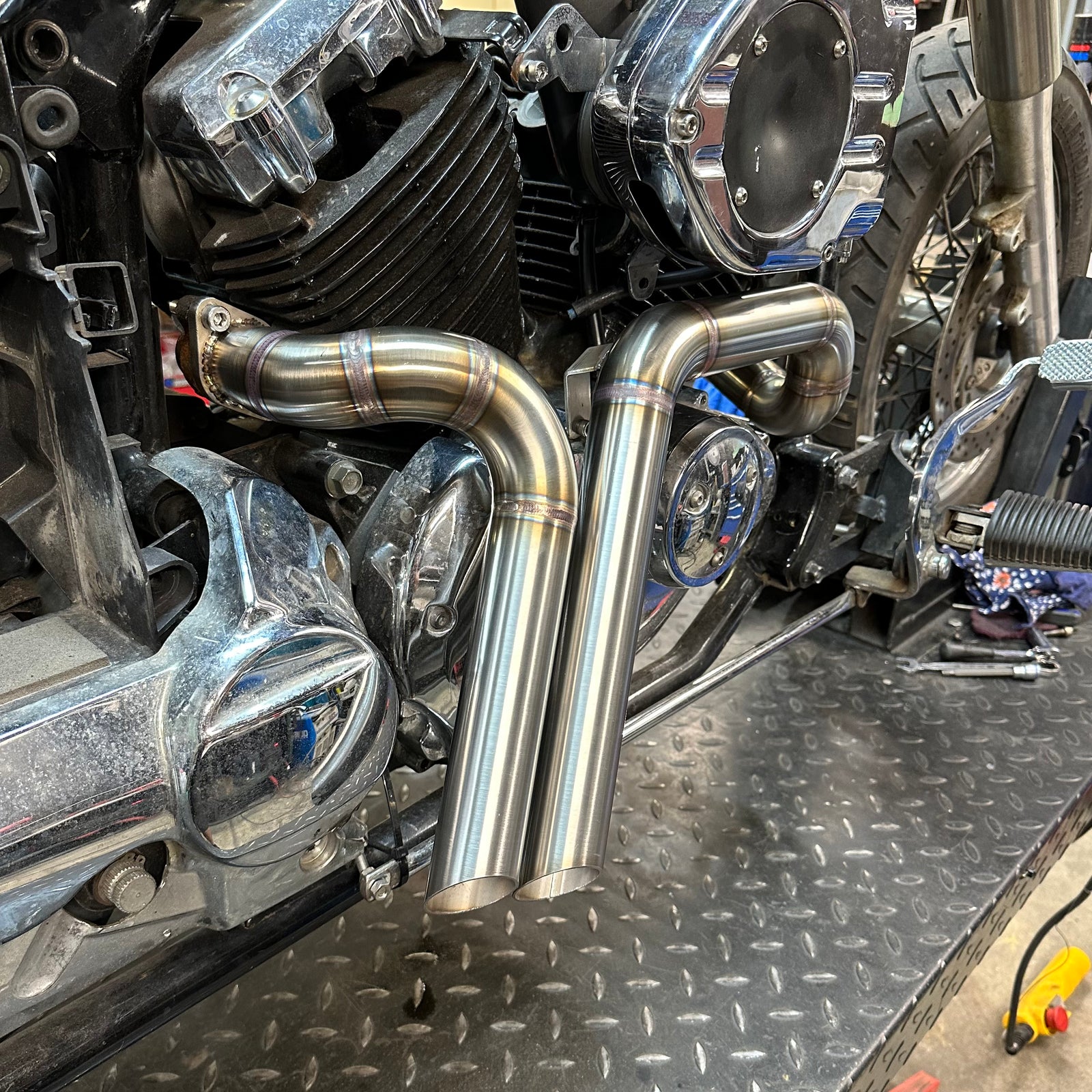 Yamaha XVS650 V-star - Stainless Exhaust "Short Bob” HyperCharger